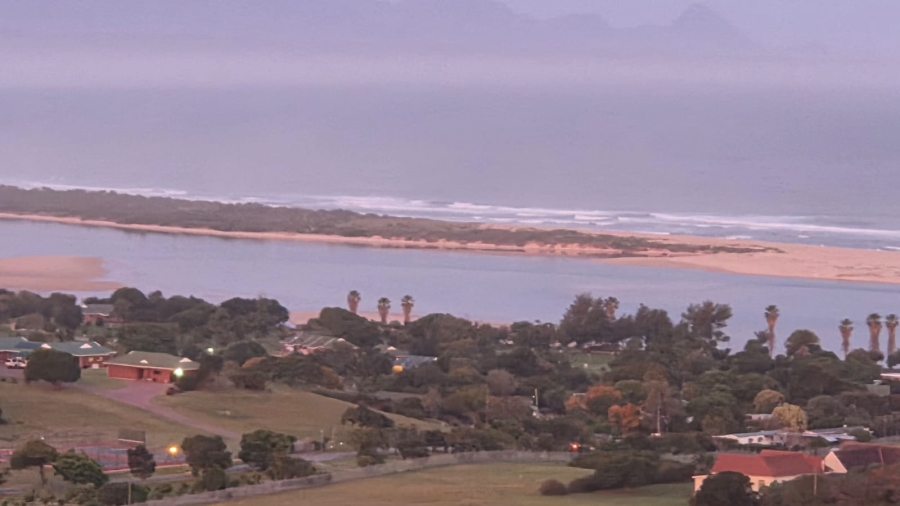 5 Bedroom Property for Sale in Baron View Western Cape